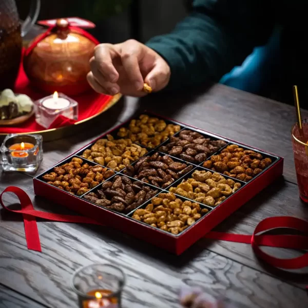 Rita Farhi Caramelised & Roasted Nut Selection 770g - Image 2